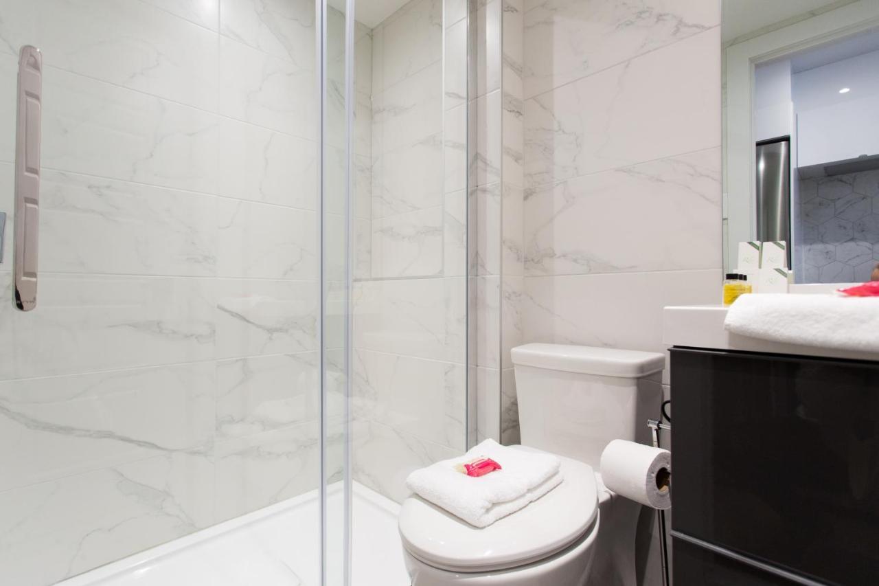 Blue Oasis Studio With Full Kitchen And Bath By Den Stays 蒙特利尔 外观 照片
